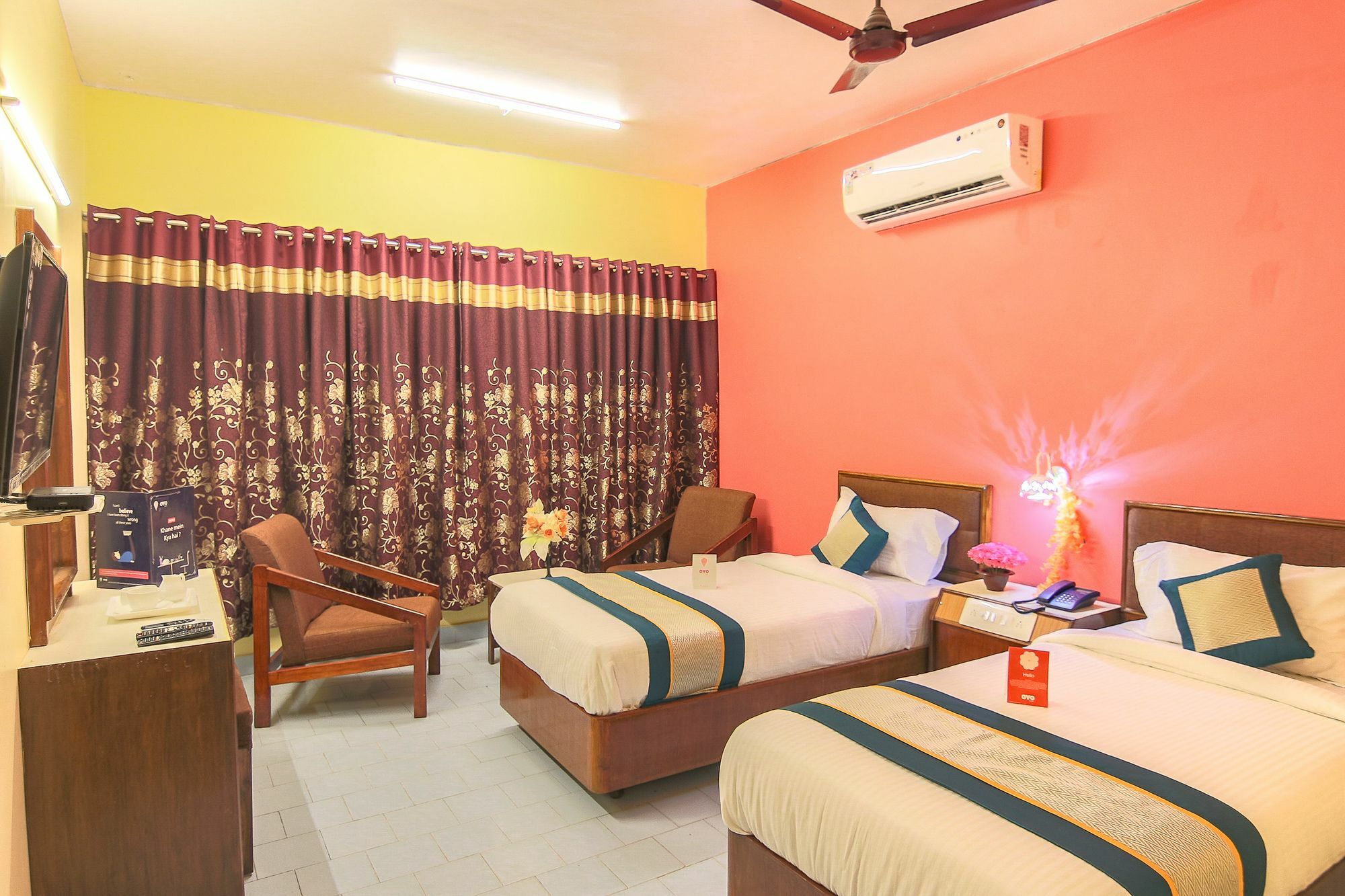Oyo 10709 Hotel Sbt Visakhapatnam Exterior photo