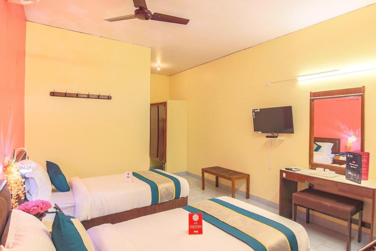 Oyo 10709 Hotel Sbt Visakhapatnam Exterior photo