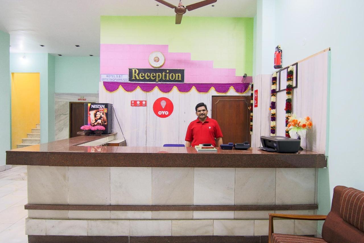 Oyo 10709 Hotel Sbt Visakhapatnam Exterior photo